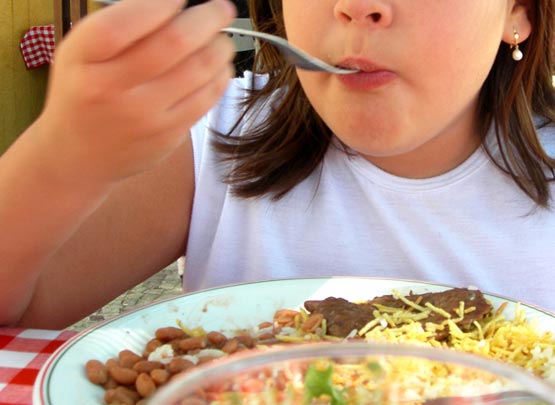 A importância da escola na formação de hábitos alimentares saudáveis